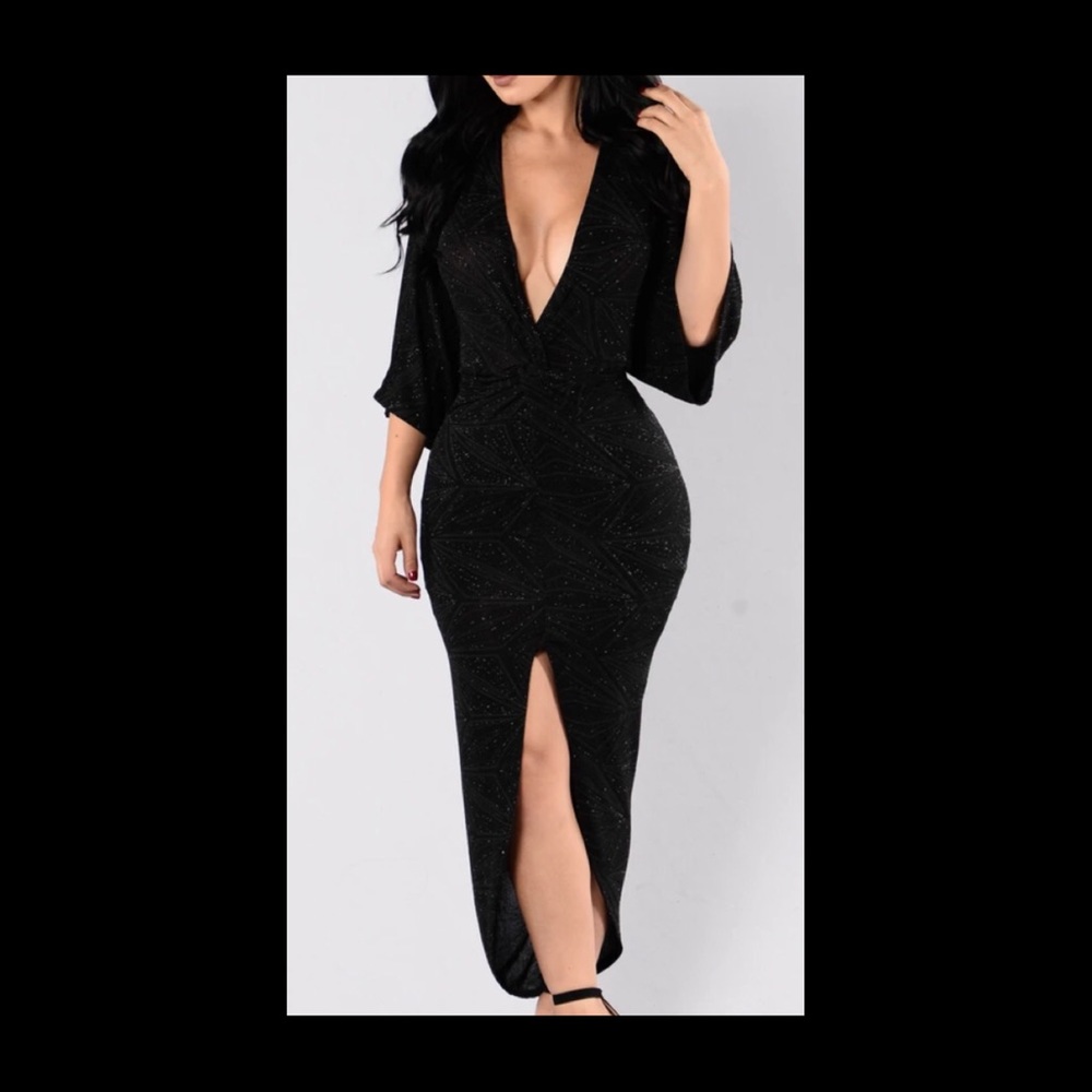 FASHION NOVA - Come to Me Dress